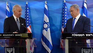 JAV prezidento Joe Bideno ir Izraelio premjero Benjamino Netanyahu susitikimo akimirka i&scaron; 2016-ųjų