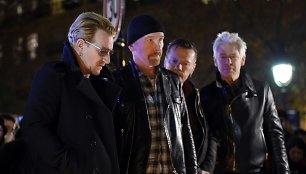 „U2“ prie „Bataclan“ koncertų salės