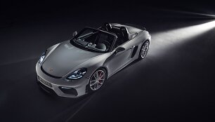 Porsche 718 Spyder 1