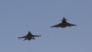 NATO misijos pasikeitimas: ispanus keičia portugalai