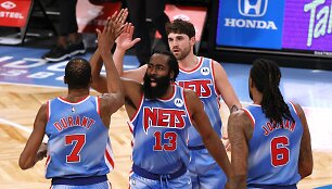 Jameso Hardeno debiutas &bdquo;Brooklyn Nets&ldquo;