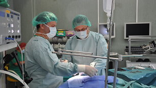 Vilniuje operuotas naujagimis, kuris gimė turėdamas įgimtą stuburo ir nugaros smegenų sklaidos defektą &ndash; mielomeningocelę