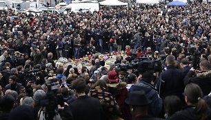 Belgija pagerbė tylos minute sprogdinimų Briuselyje aukas