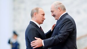 Rusijos prezidentas Vladimiras Putinas ir Baltarusijos prezidentas Aliaksandras Luka&scaron;enka