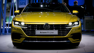 Ženevos automobilių parodoje įvyko naujos kartos „Volkswagen Arteon“ premjera