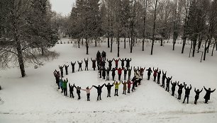 Akcijos „Aš ir Tu – tai MES!“ metu sukurta „gyva“ skulptūra