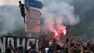 Prancūzijoje nerimsta protestai dėl policijos nušauto paauglio