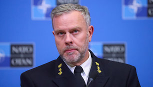 NATO karinio komiteto vadovas admirolas Robas Baueris