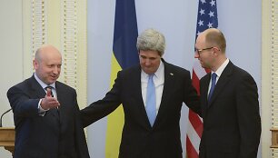 J.Kerry vizitas Kijeve