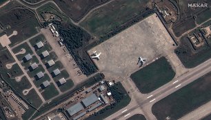 Rusų karinė oro bazė Sirijos Chmeimimo aerodrome 