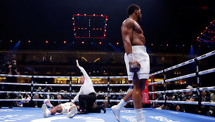 Anthony Joshua pergalė prieš Francį Ngannou