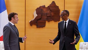 Emmanuelis Macronas ir Paulas Kagame