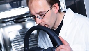 Kvapų specialistai yra svarbūs visiems automobilių gamintojams