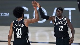 „Brooklyn Nets“ užsitikrino bilietą į NBA atkrintamąsias varžybas.