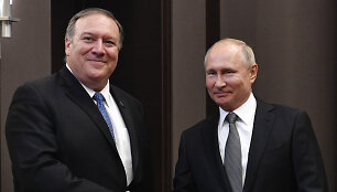 Mike'as Pompeo ir Vladimiras Putinas