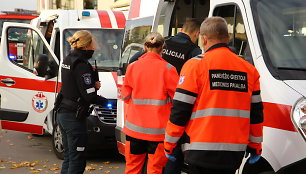 Vidurdienį Panevėžyje sužeistos pėsčiosios gyvybė pavakarę užgeso ligoninėje