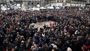 Belgija pagerbė tylos minute sprogdinimų Briuselyje aukas