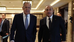 Sergejus Lavrovas ir Mevlutas Cavusoglu