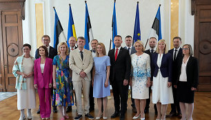 Estijos parlamente prisaikdinta nauja Kajos Kallas vyriausybė