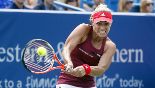 Karolina Pli&scaron;kova &bdquo;Western & Southern Open&ldquo; turnyro finale patiesė Angelique Kerber