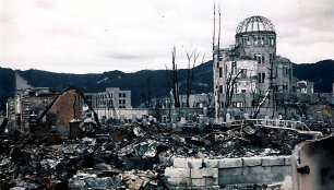 Hiro&scaron;ima po atominės bombos sprogimo
