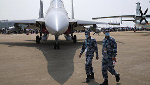 Naukintuvai J-16D
