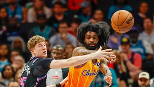 Kasparas Jakučionis ir Coby White'as