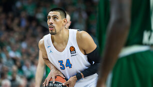 Gustavo Ayon