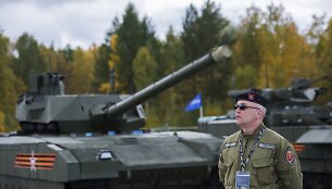 Rusijos tankas &bdquo;Armata&ldquo;
