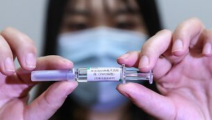 Kinijos farmacijos įmonė žada iki metų pabaigos pradėti platinti COVID-19 vakciną
