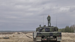 Tankas