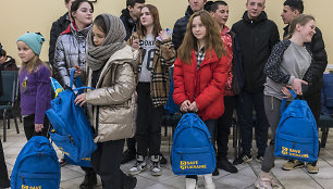 Grobiami Ukrainos vaikai: ši organizacija daro viską, kad juos sugrąžintų