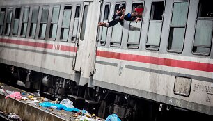 Migrantai Tovarniko (Kroatija) geležinkelio stotyje