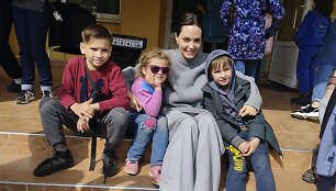 Angelina Jolie apsilankė Lvive / &bdquo;Scanpix&ldquo; nuotr.
