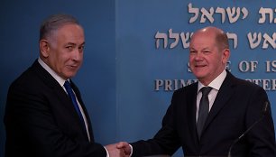 Benjaminas Netanyahu ir Olafas Scholzas