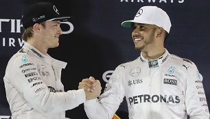 Abu Dabyje nugalėjo L.Hamiltonas, N.Rosbergas pirmą kartą tapo F-1 čempionu, trečias – S.Vettelis