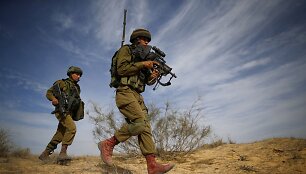 Į Izraelio ginkluotąsias pajėgas plūsta &scaron;alies arabai