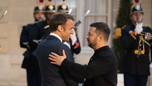 Prancūzijos prezidentas Emmanuelis Macronas ir Ukrainos vadovas Volodymyras Zelenskis