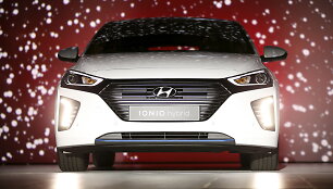 Hibridinis &bdquo;Hyundai Ioniq": trys viename