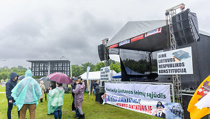 Šeimų sąjūdžio protestas prie Seimo