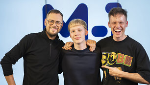 Arnoldas Esimantas, Adomas Vyšniauskas ir Tomas Jazdauskas M-1 studijoje