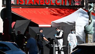 Policija dirba i&scaron;puolio Marselyje vietoje / CHRISTOPHE SIMON / AFP