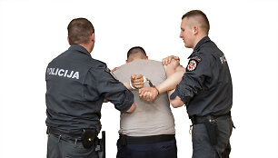Pareigūnai sulaikė du vyri&scaron;kius, įtariamus vagystėmis i&scaron; butų.
