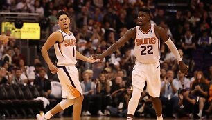 Devinas Bookeris ir Deandre Aytonas