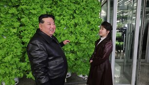 Kim Jong Unas, jo dukra Kim Ju Ae