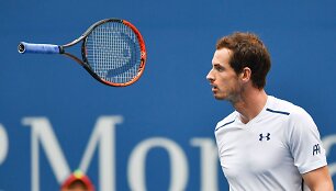 Andy Murray prie&scaron; Paolo Lorenzį