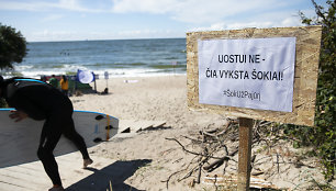 Klaipėdos pajūryje vyko akcija „Šok už pajūrį – išsaugokime Girulių mišką