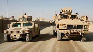 „Humvee“ ir JLTV