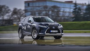 &bdquo;Lexus RX&ldquo;