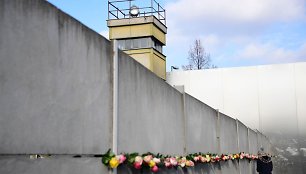 Vokietijos sostinėje minimos 27-sios Berlyno sienos nugriovimo metinės